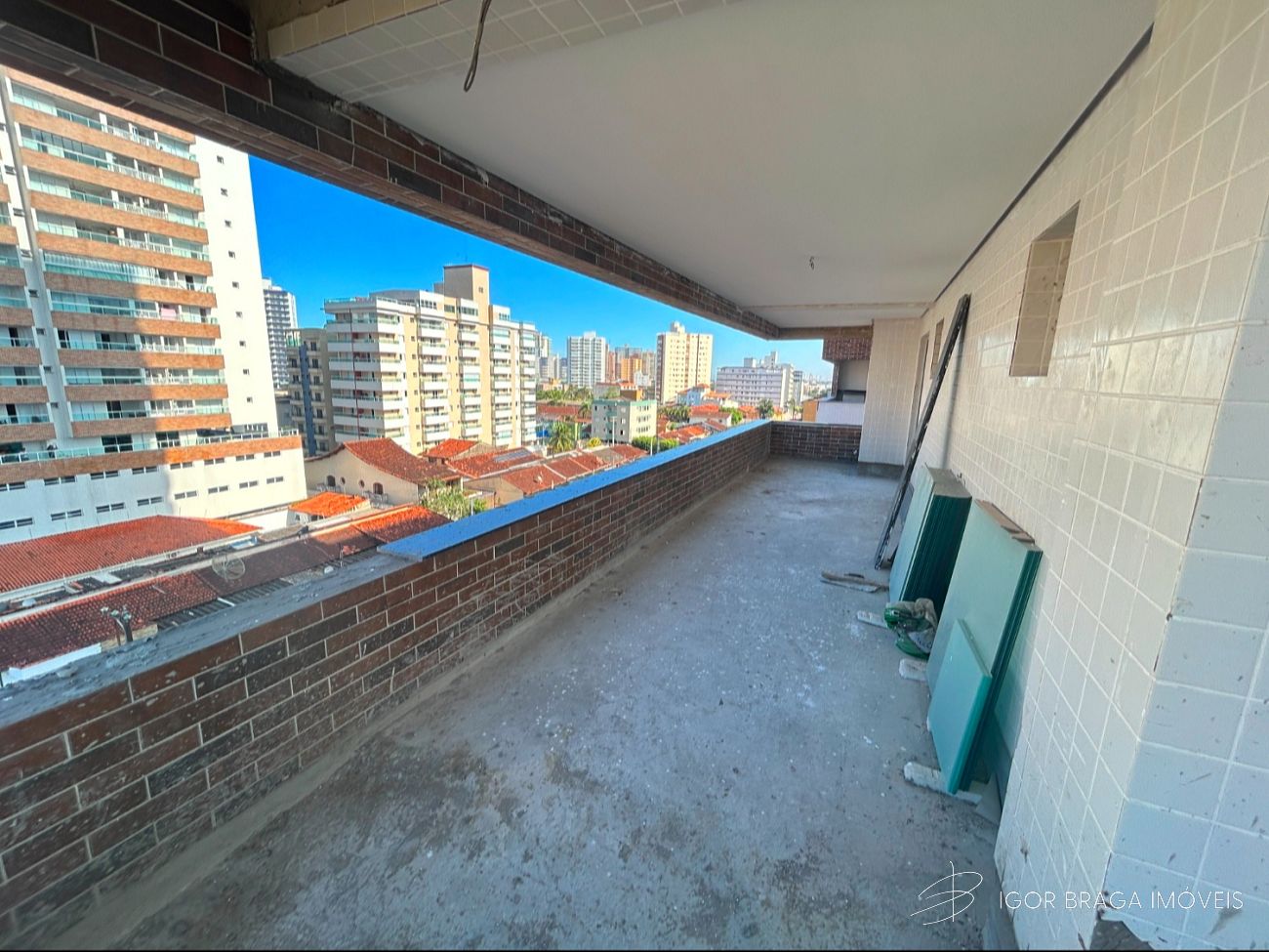 EXCELENTE APARTAMENTO, FINO ACABAMENTO E LAZER COMPLETO