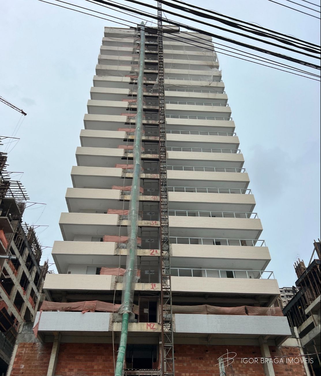 BELÍSSIMO APARTAMENTO, À 150m DO MAR E ESPAÇO DE LAZER