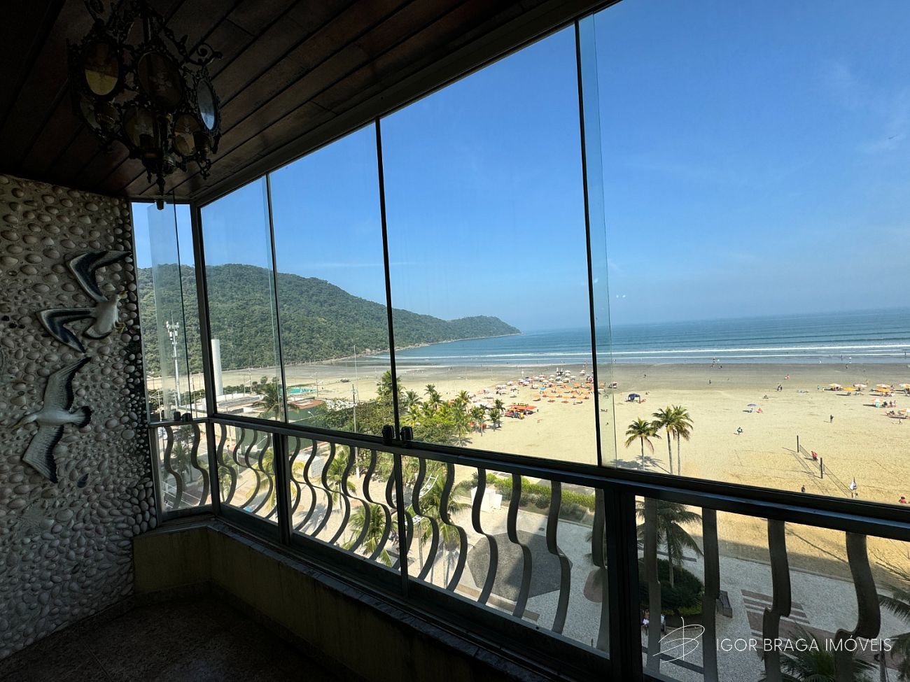 LUXUOSA COBERTURA DUPLEX, FRENTE MAR COM ACABAMENTO FINO