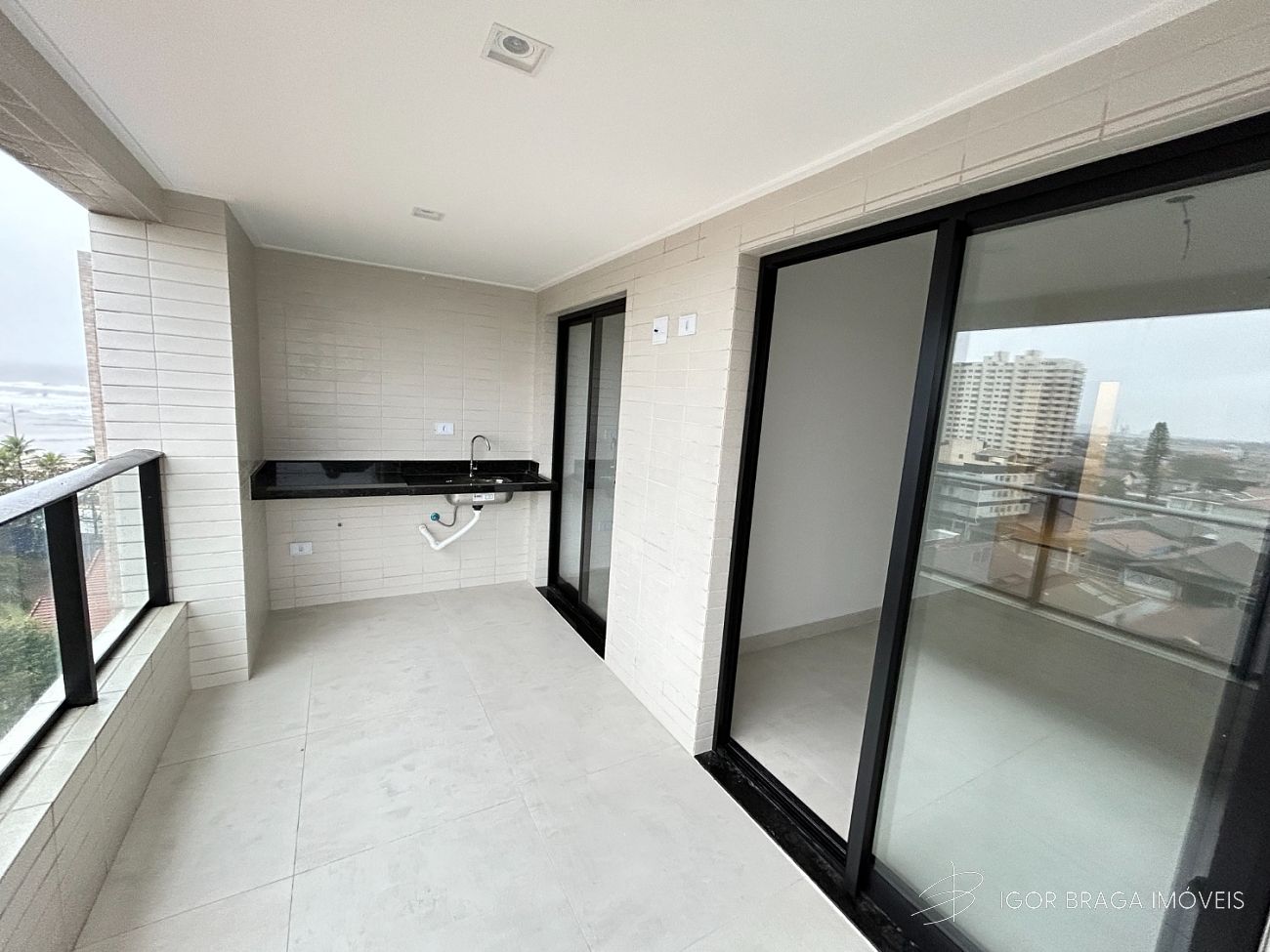 BELÍSSIMO APARTAMENTO, ACABAMENTO FINO E LAZER COMPLETO