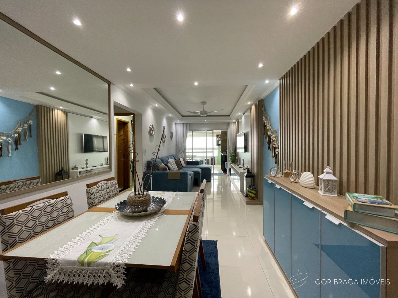 BELÍSSIMO APARTAMENTO COM ACABAMENTO FINO E LAZER COMPLETO