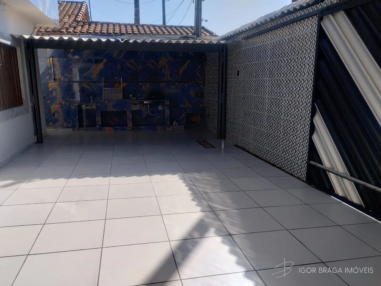 BELÍSSIMA CASA, AMPLA E FINO ACABAMENTO