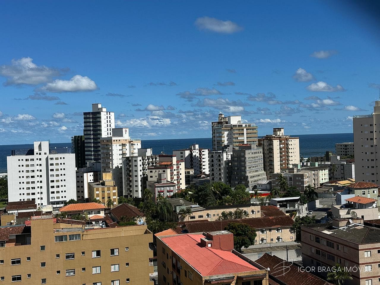 BELISSÍMO APARTAMENTO, À 450M DO MAR E LAZER COMPLETO