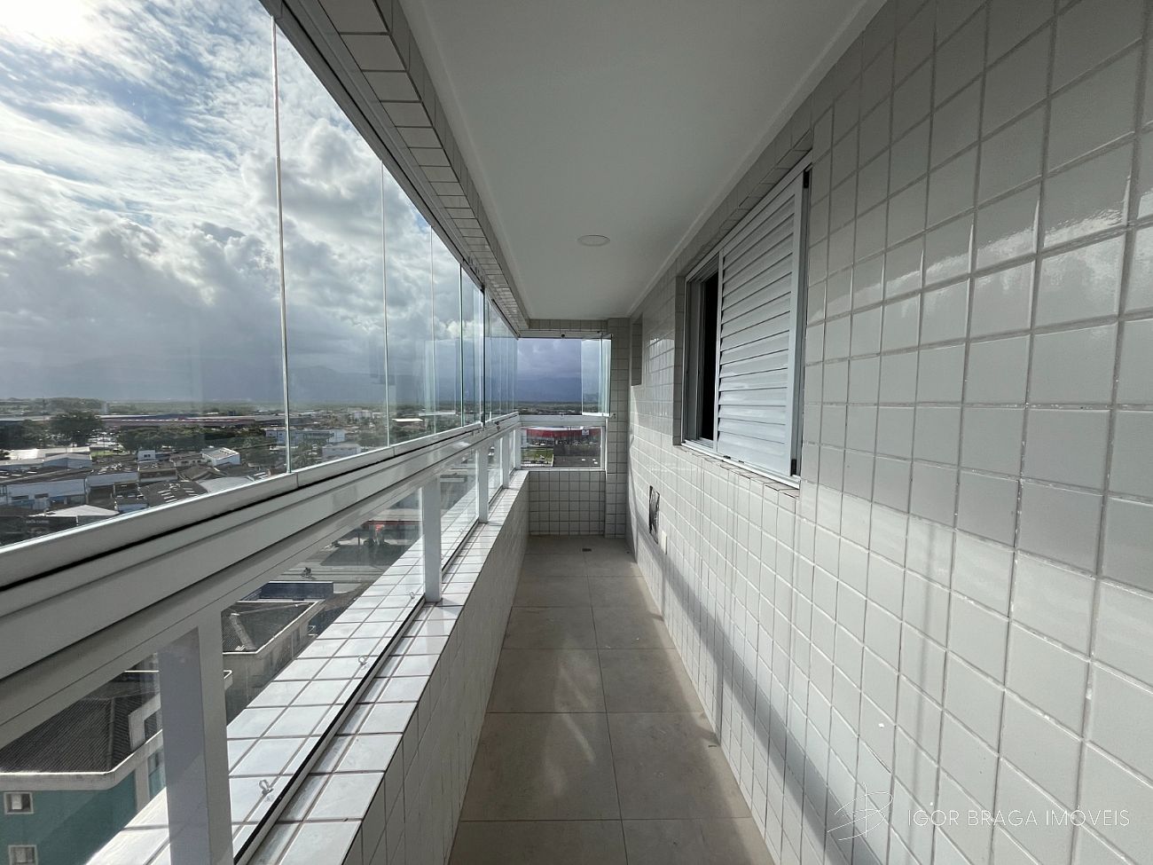 BELISSÍMO APARATAMENTO, COM LAZER E FINO ACABAMENTO