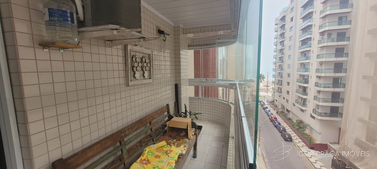 BELÍSSIMO APARTAMENTO, FINO ACABAMENTO E AMPLO