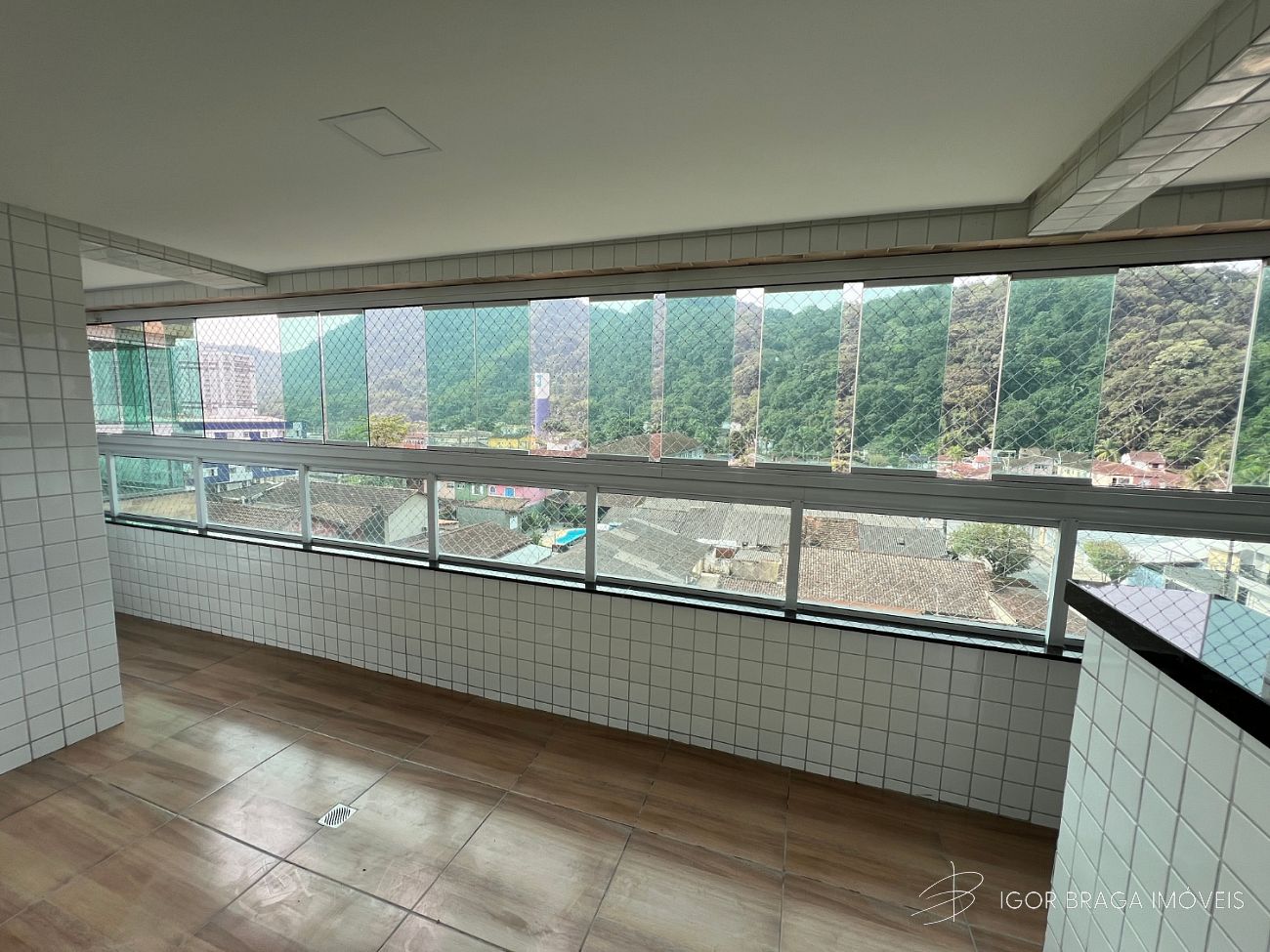 BELÍSSIMO APARTAMENTO, FINO ACABAMENTO E LAZER COMPLETO