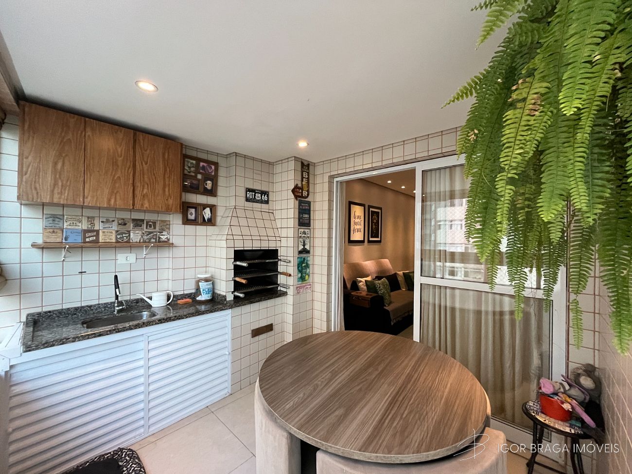 BELÍSSIMO APARTAMENTO, FINO ACABAMENTO E LAZER