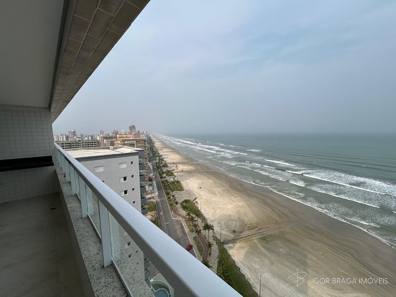 BELÍSSIMO APARTAMENTO  NOVO, FINO ACABAMENTO E LAZER COMPLETO