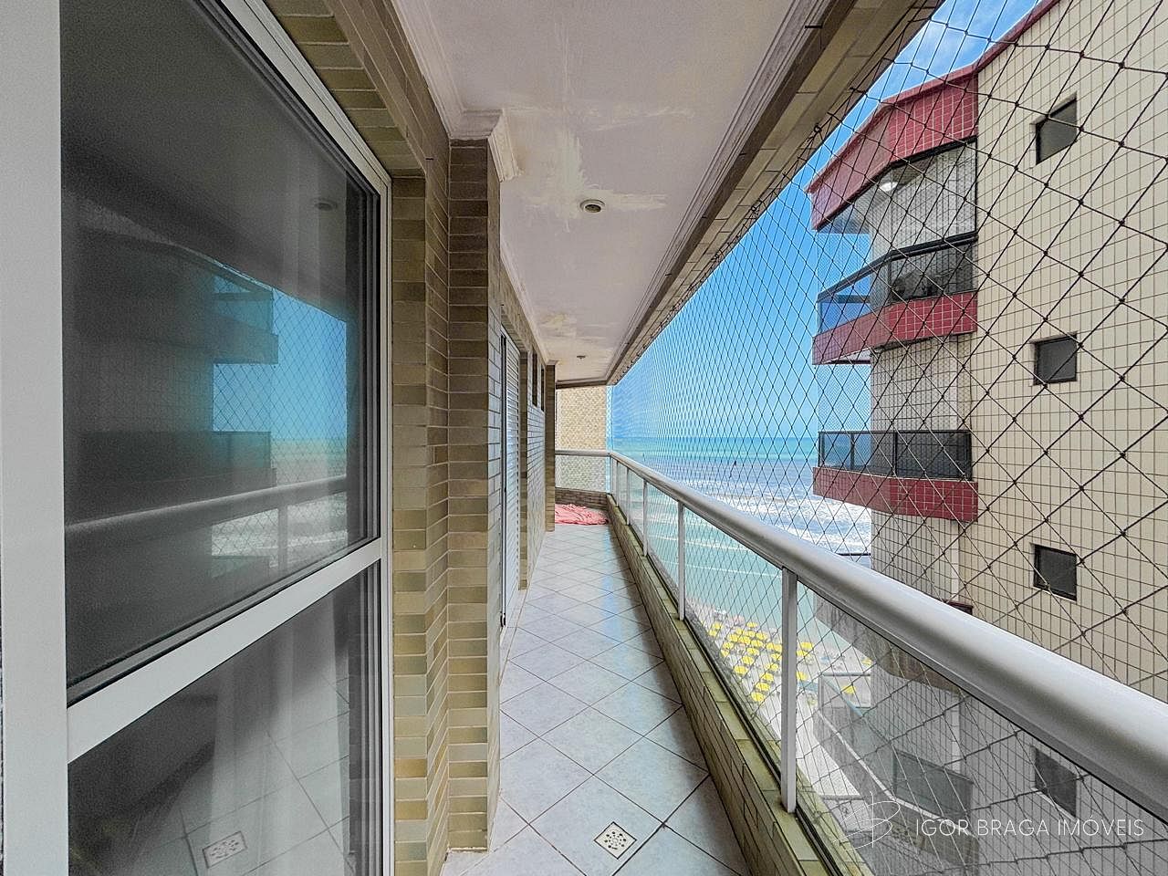 BELÍSSIMO APARTAMENTO, FINO ACABAMENTO E LAZER COMPLETO