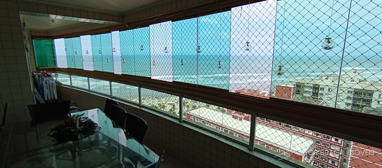 BELÍSSIMO APARTAMENTO, FINO ACABAMENTO E LAZER COMPLETO