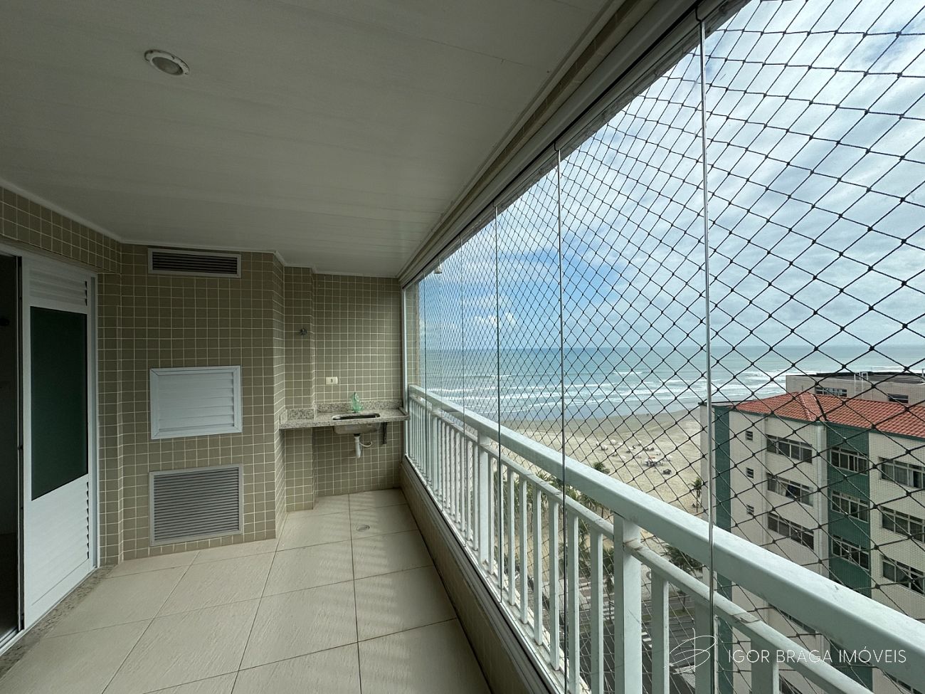 EXCELENTE APARTAMENTO, FINO ACABAMENTO E LAZER COMPLETO