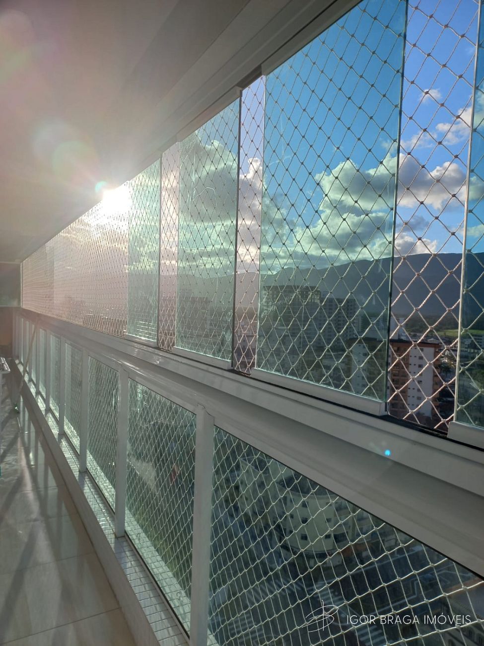 EXCELENTE APARTAMENTO E FINO ACABAMENTO