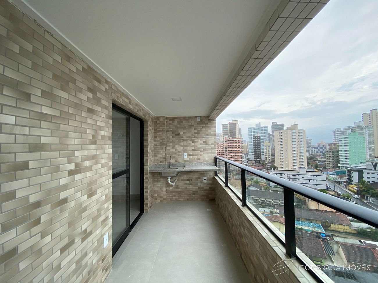 EXCELENTE APARTAMENTO, FINO ACABAMENTO E LAZER COMPLETO