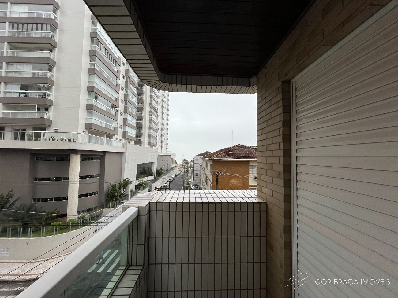 BELÍSSIMO APARTAMENTO, FINO ACABAMENTO E ÁREA DE LAZER