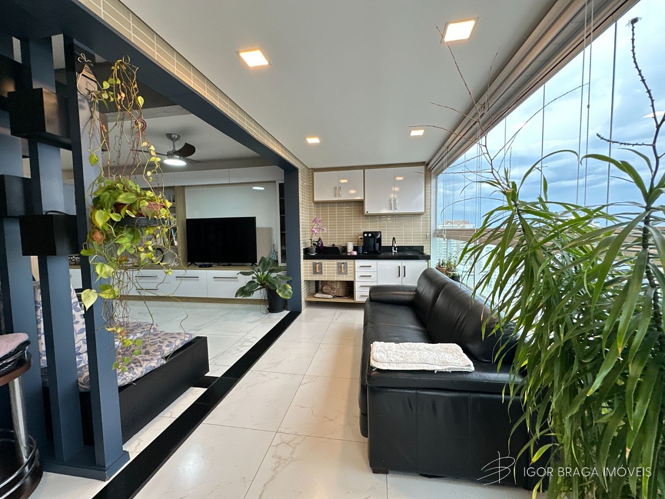 EXCELENTE APARTAMENTO, FINO ACABAMENTO E LAZER COMPLETO