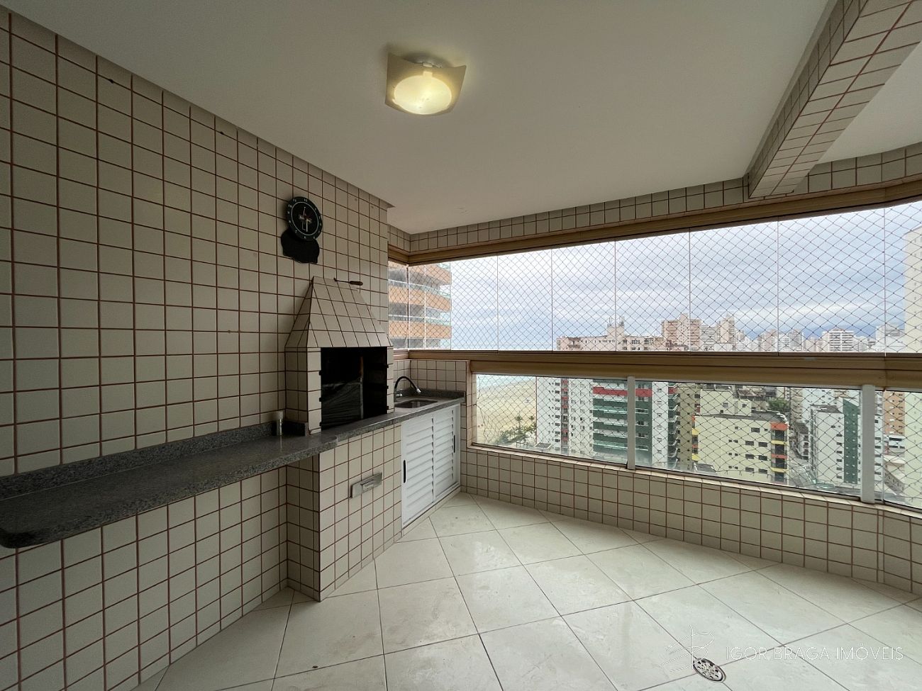 EXCELENTE APARTAMENTO, FINO ACABAMENTO E LAZER COMPLETO
