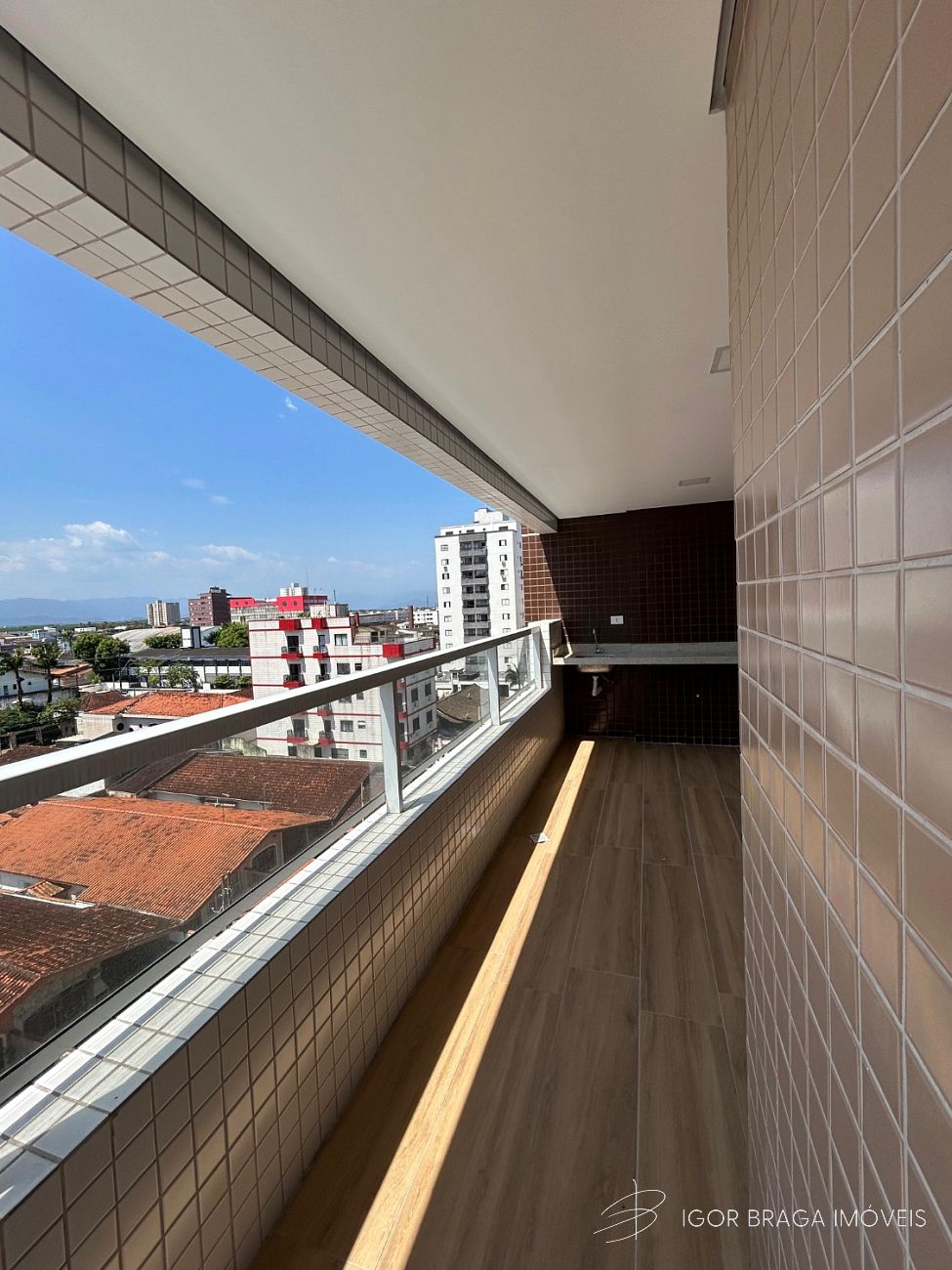 BELÍSSIMO APARTAMENTO, FINO ACABAMENTO E LAZER COMPLETO
