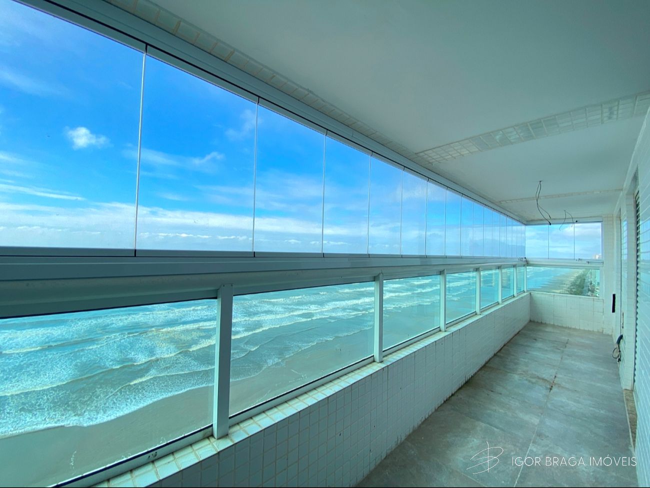 EXCELENTE APARTAMENTO, FINO ACABAMENTO E LAZER COMPLETO