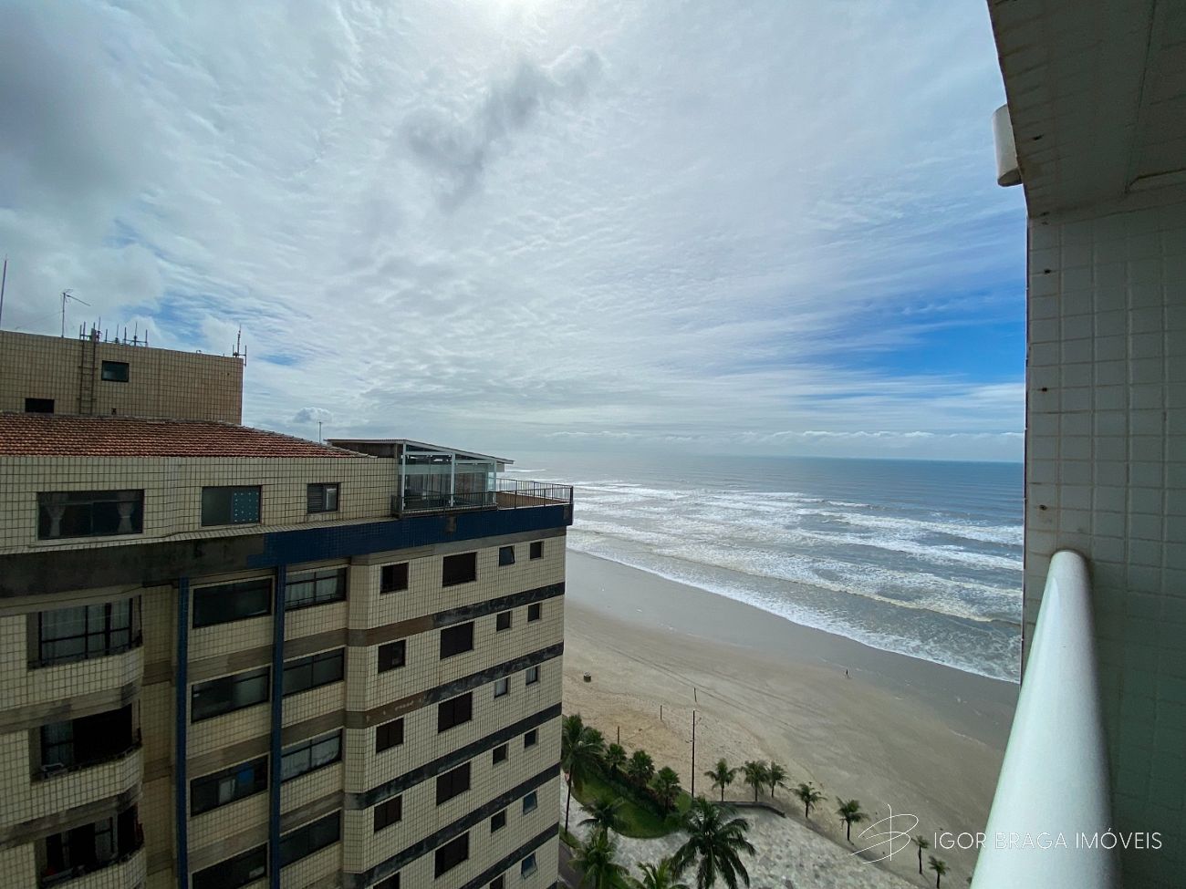 EXCELENTE APARTAMENTO, FINO ACABAMENTO E LAZER COMPLETO