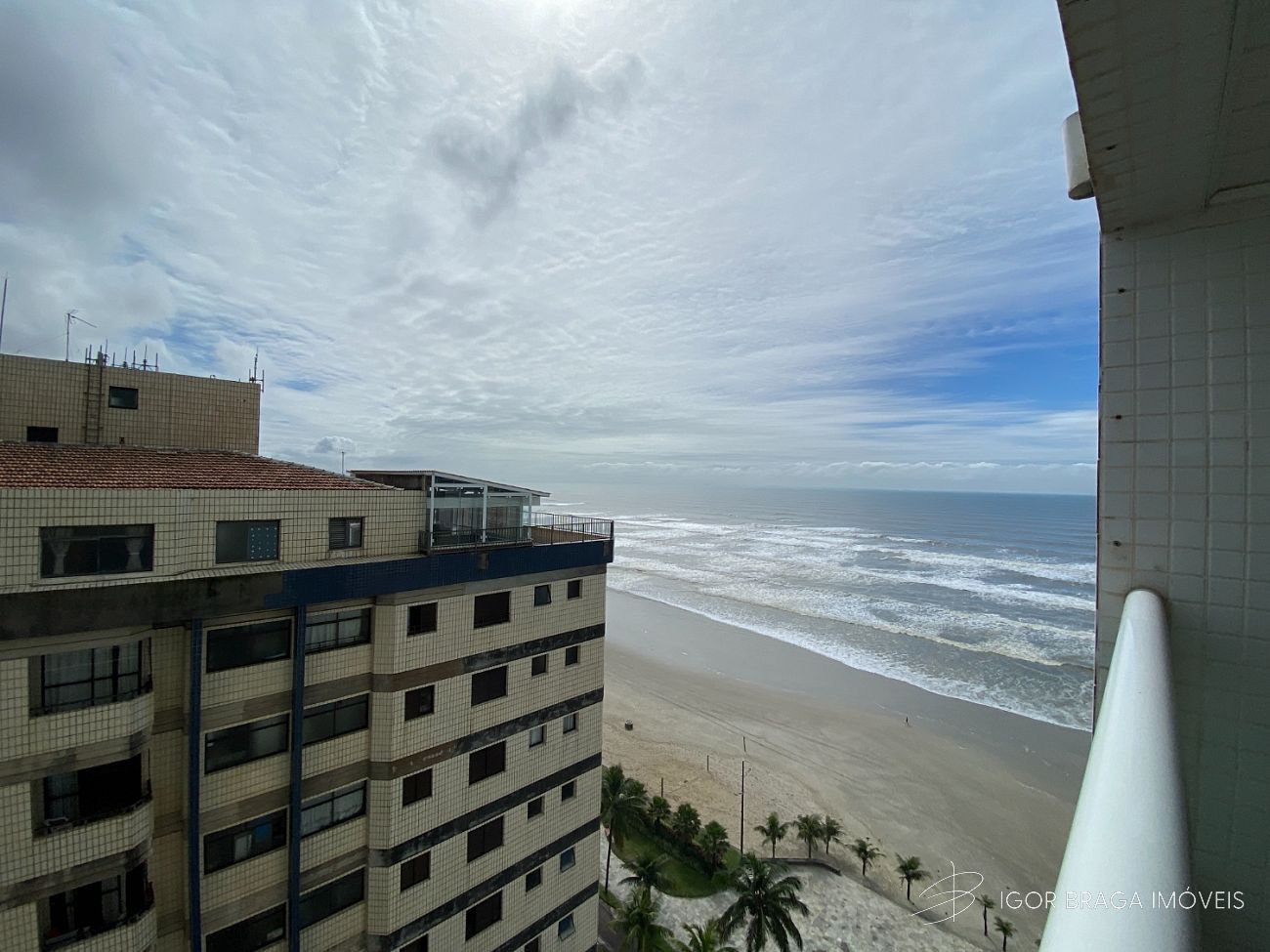 EXCELENTE APARTAMENTO, FINO ACABAMENTO E LAZER COMPLETO