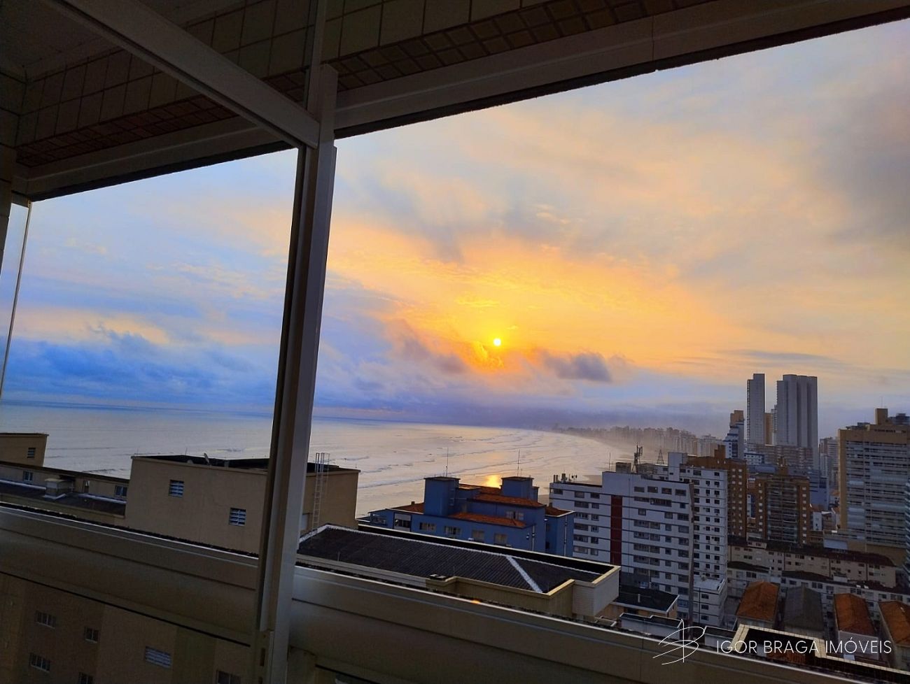 EXCELENTE APARTAMENTO, FINO ACABAMENTO E LAZER COMPLETO