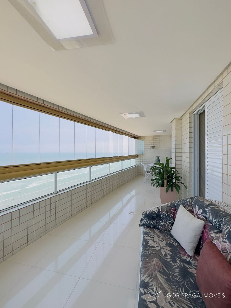 EXCELENTE APARTAMENTO, FINO ACABAMENTO E LAZER COMPLETO