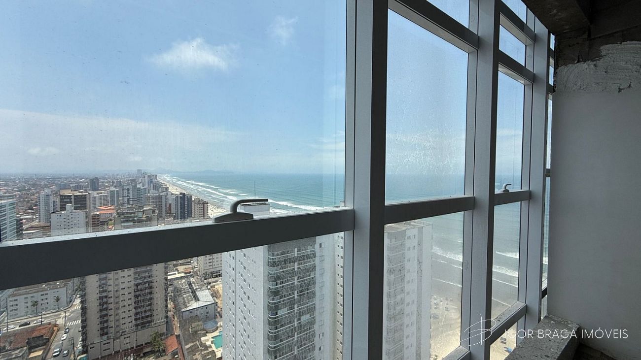 BELÍSSIMA COBERTURA TRIPLEX, FINO ACABAMENTO E LAZER COMPLETO