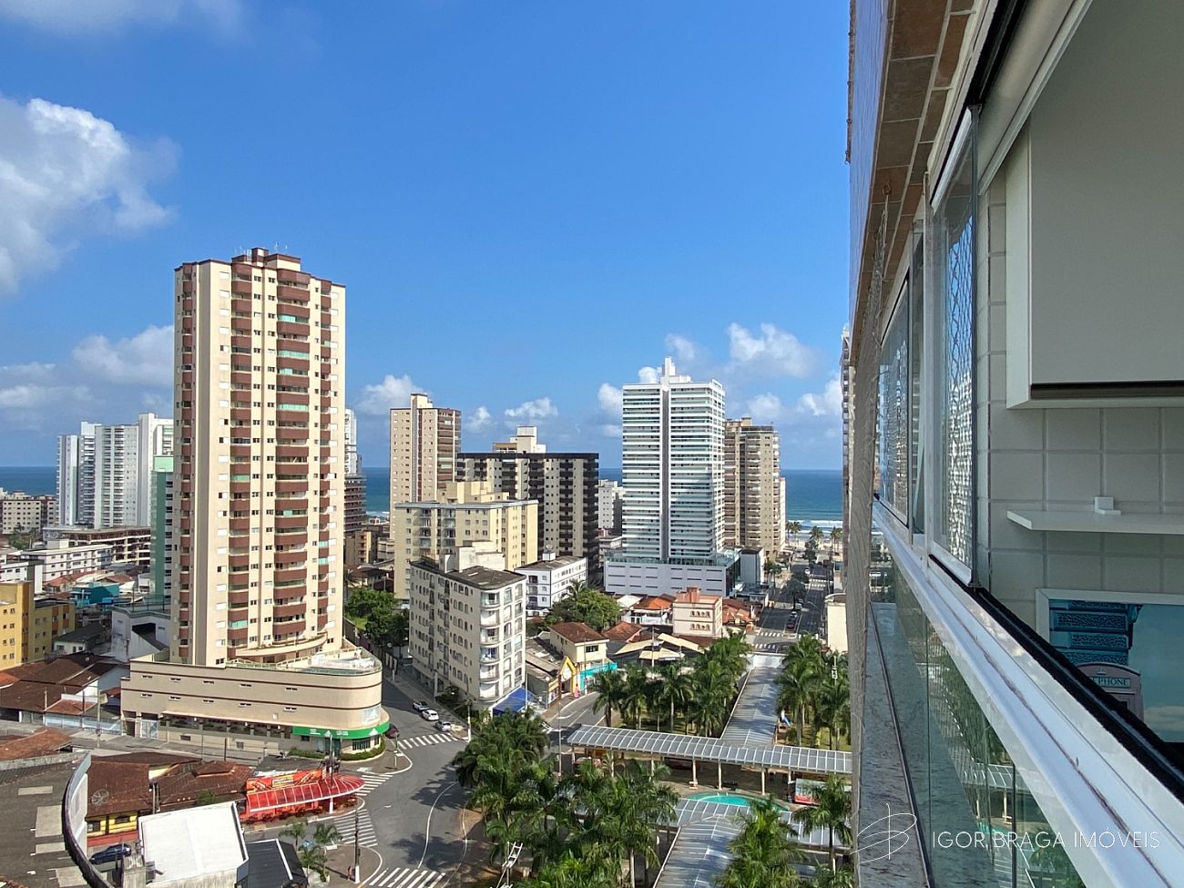 BELISSÍMO APARTAMENTO, FINO ACABAMENTO E LAZER COMPLETO