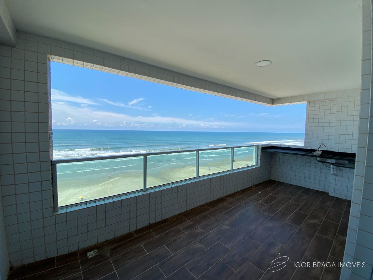 BELISSÍMO APARTAMENTO, FINO ACABAMENTO E LAZER COMPLETO