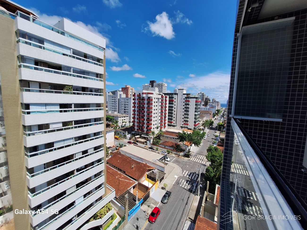 BELÍSSIMO APARTAMENTO, FINO ACABAMENTO E LAZER COMPLETO
