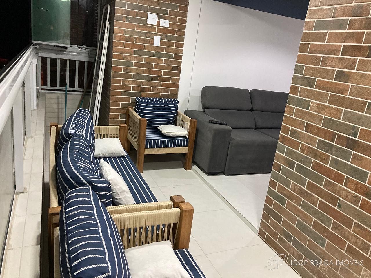 BELÍSSIMO APARTAMENTO, FINO ACABAMENTO E LAZER COMPLETO