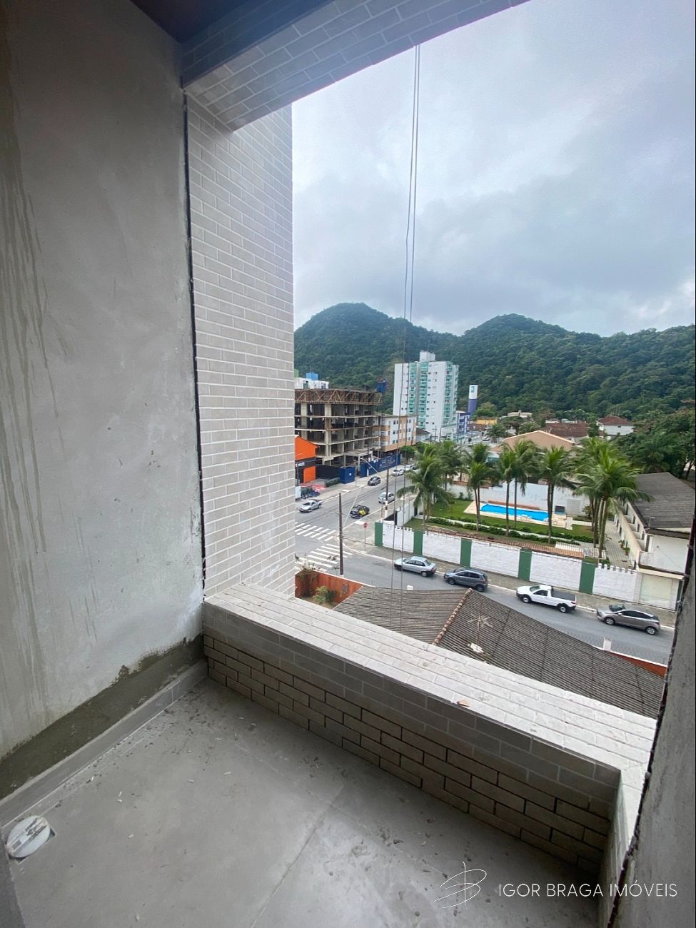 BELÍSSIMO LANÇAMENTO, À 500m DO MAR E LAZER COMPLETO