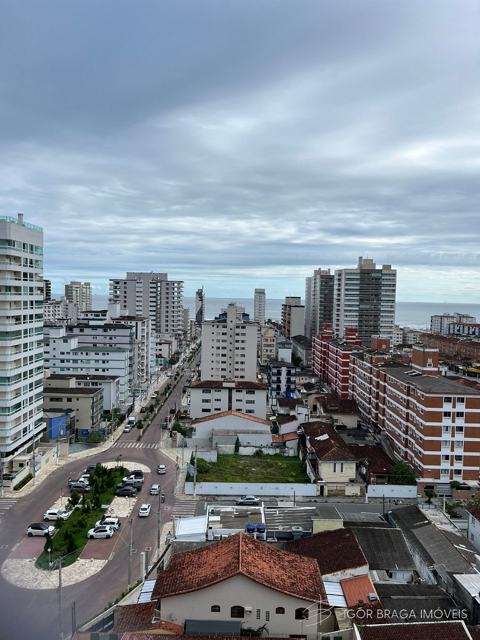BELÍSSIMO APARTAMENTO, FINO ACABAMENTO E LAZER COMPLETO