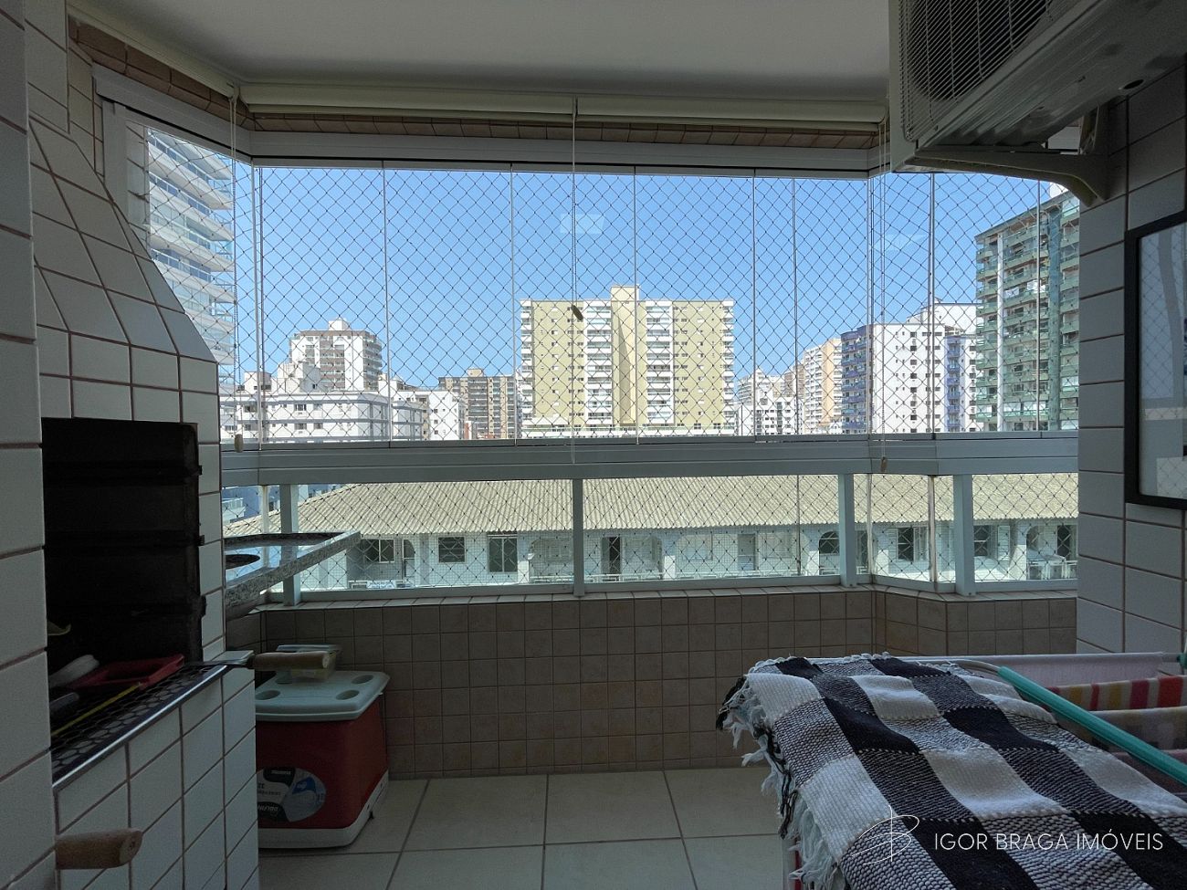 BELISSÍMO APARTAMENTO, À 500m DO MAR E ÁREA DE LAZER