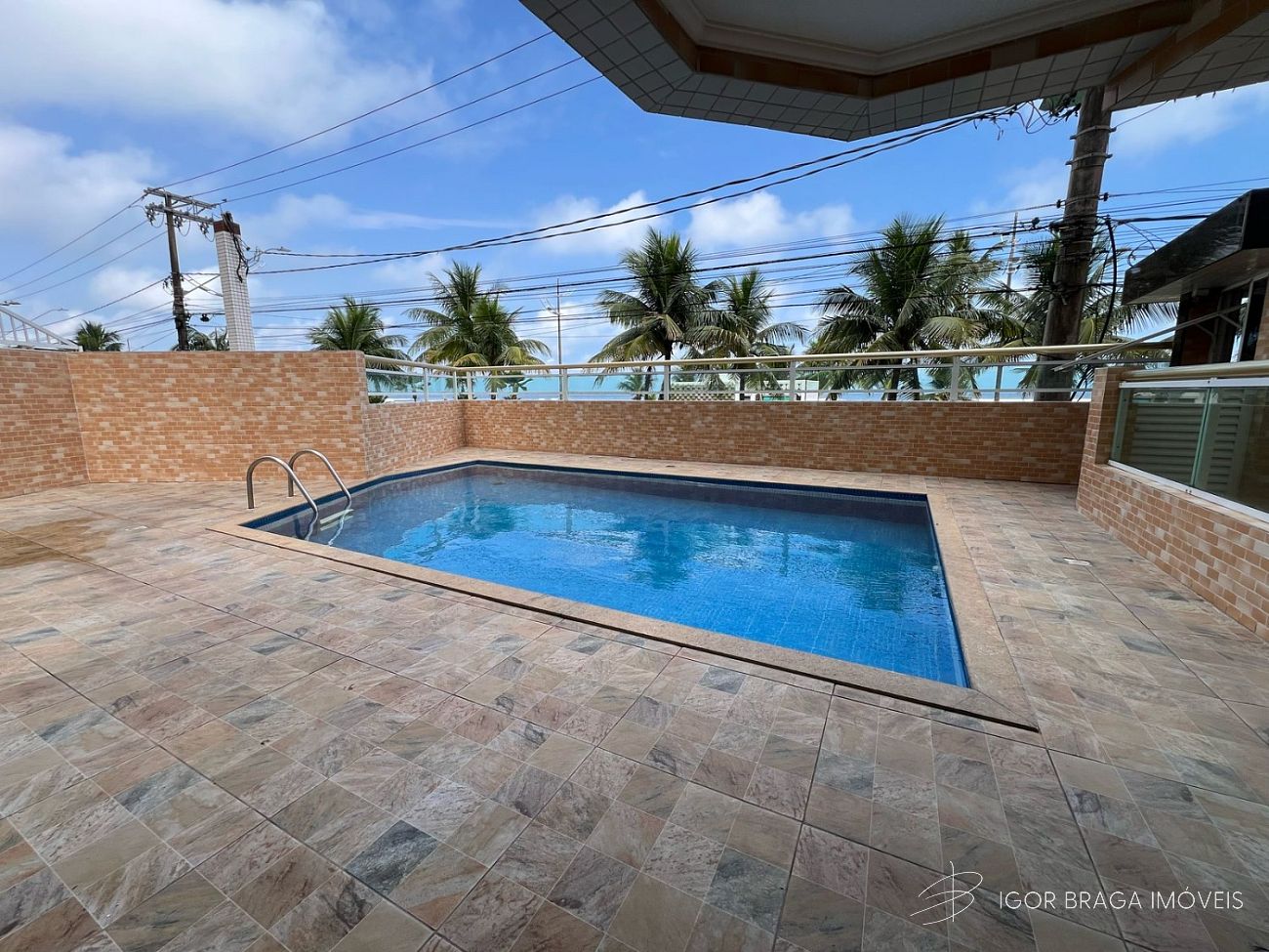 BELÍSSIMO APARTAMENTO, FINO ACABAMENTO E LAZER COMPLETO