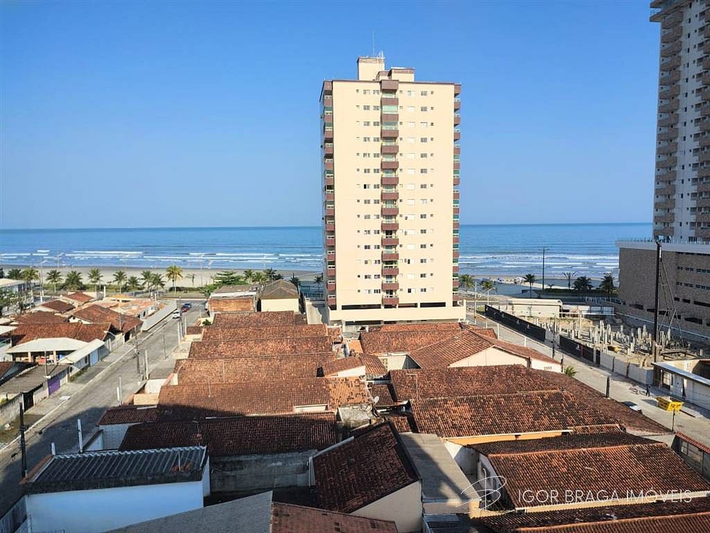 BELÍSSIMO APARTAMENTO, À 200M DO MAR E LAZER COMPLETO