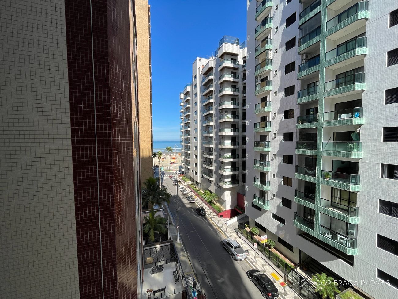 BELISSÍMO APARTAMENTO, FINO ACABAMENTO E LAZER COMPLETO