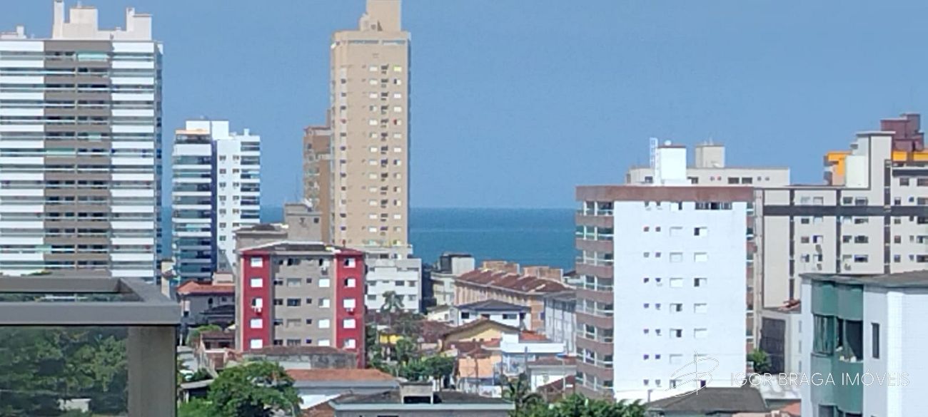 BELÍSSIMO APARTAMENTO, AMPLO E LAZER COMPLETO