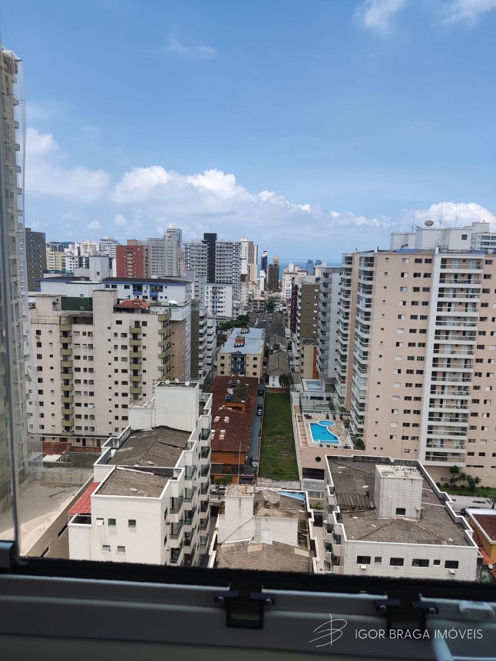 BELÍSSIMO APARTAMENTO, FINO ACABAMENTO E LAZER COMPLETO