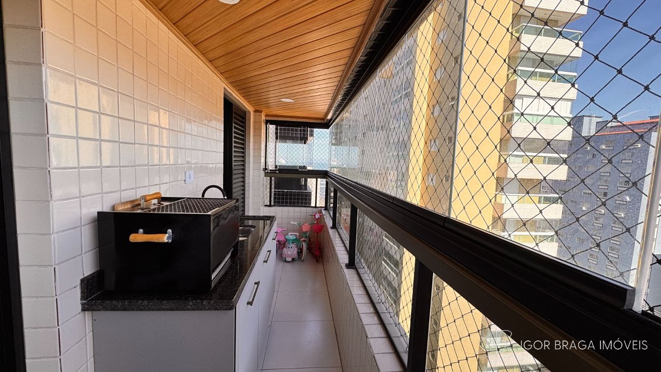 BELÍSSIMO APARTAMENTO, FINO ACABAMENTO E LAZER COMPLETO