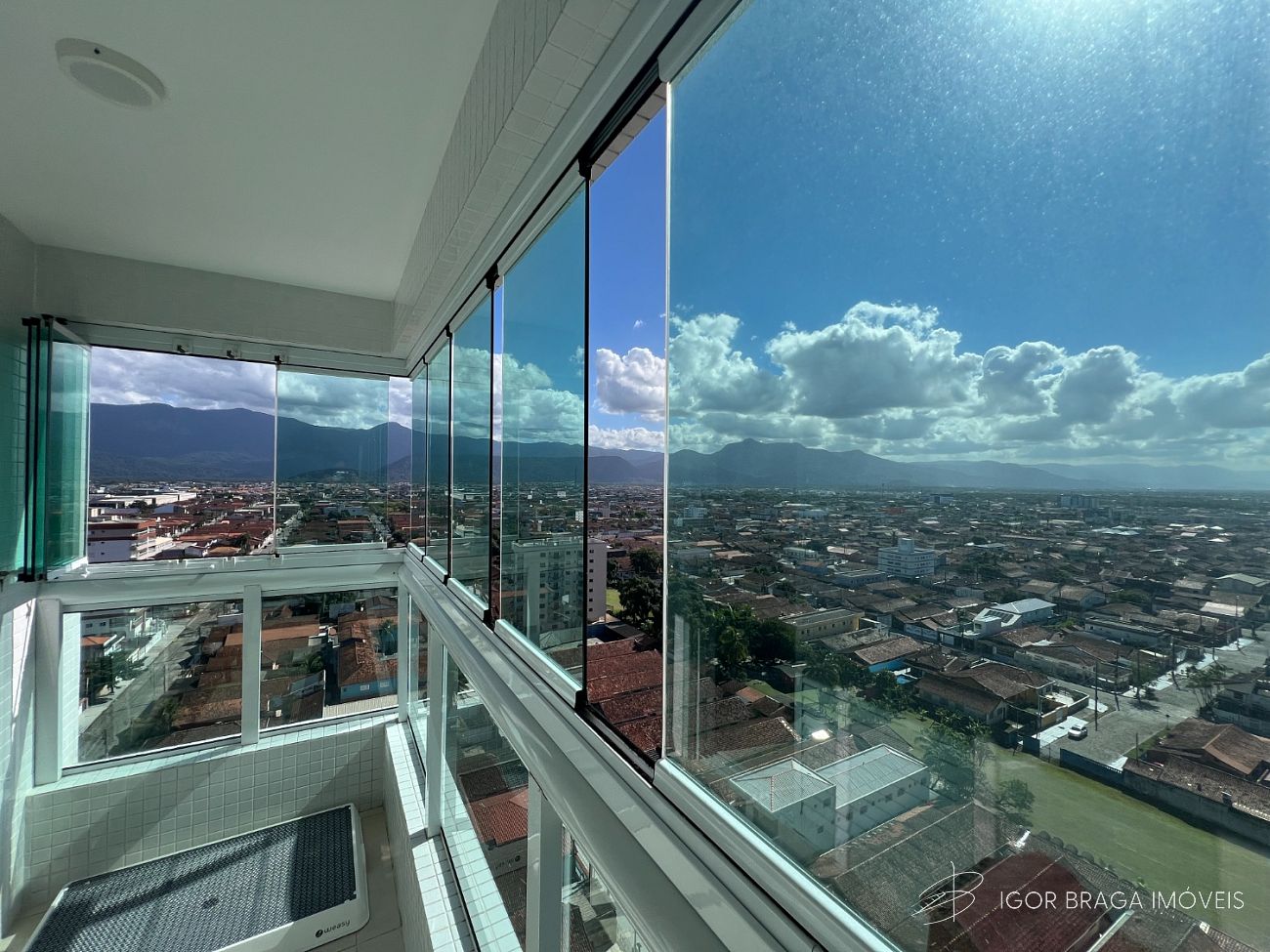 BELÍSSIMO APARTAMENTO, ALTO PADRÃO E LAZER COMPLETO