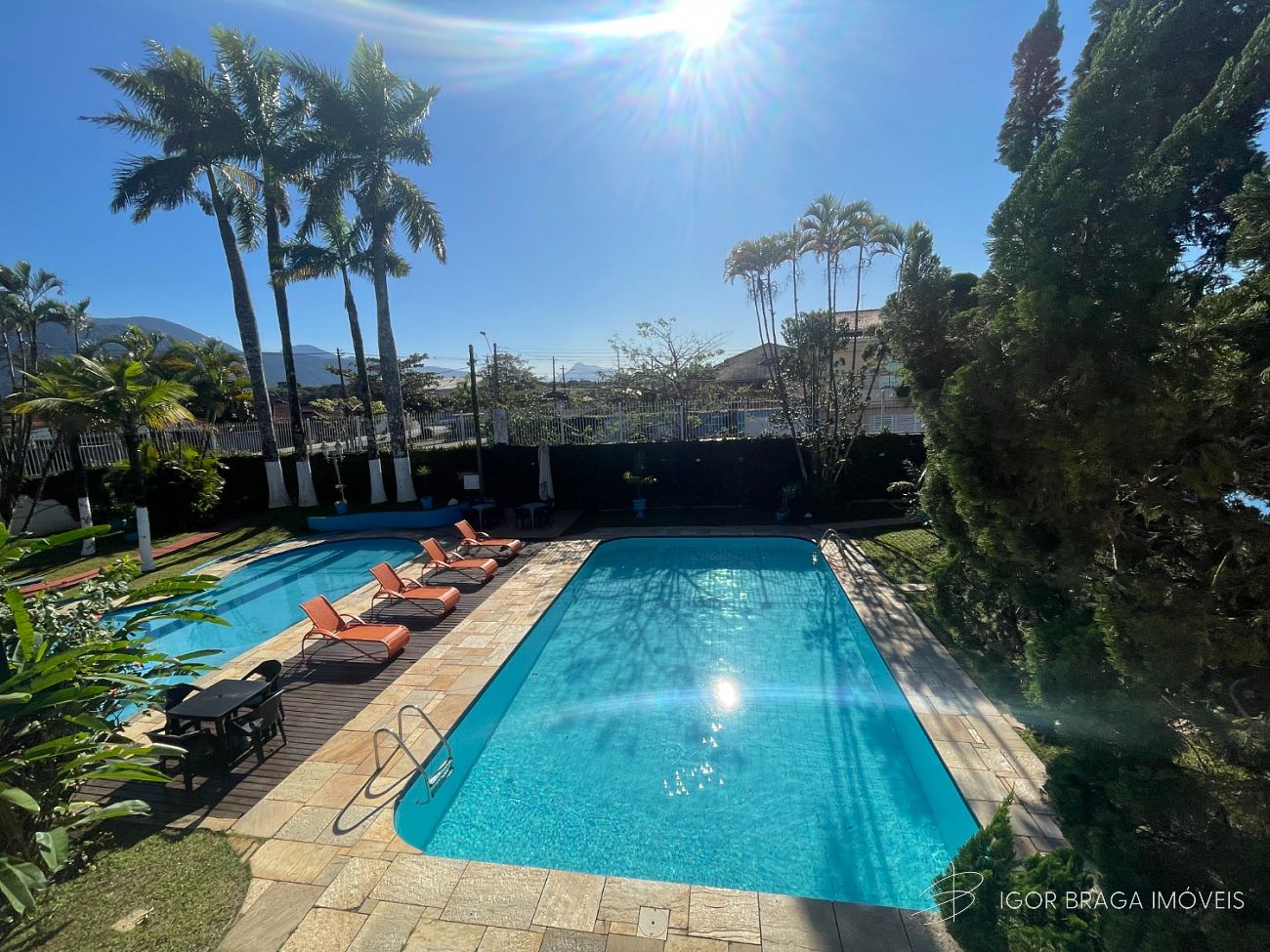 BELÍSSIMA POUSADA, AMPLA E LAZER COMPLETO