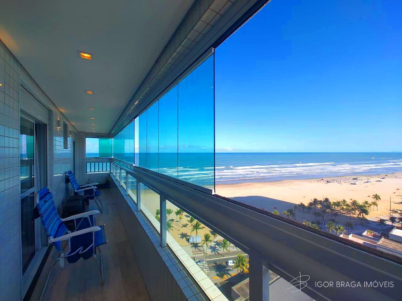 LUXUOSO APARTAMENTO, AMPLO, FINO ACABAMENTO E LAZER COMPLETO