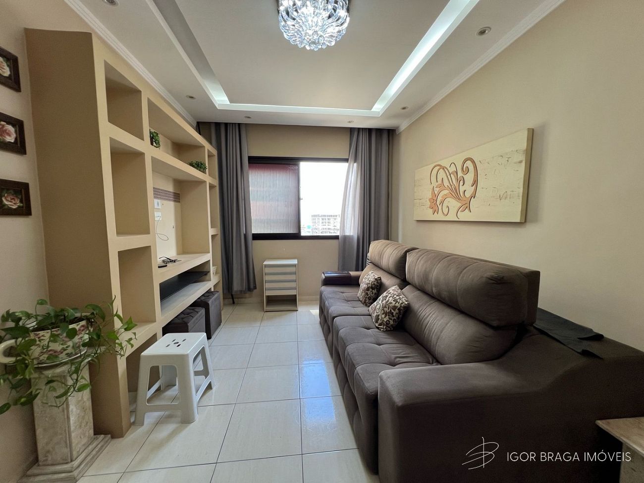 BELÍSSIMO APARATAMENTO, AMPLO E FINO ACABAMENTO