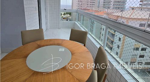 BELÍSSIMO APARTAMENTO, À 100M DO MAR E LAZER COMPLETO