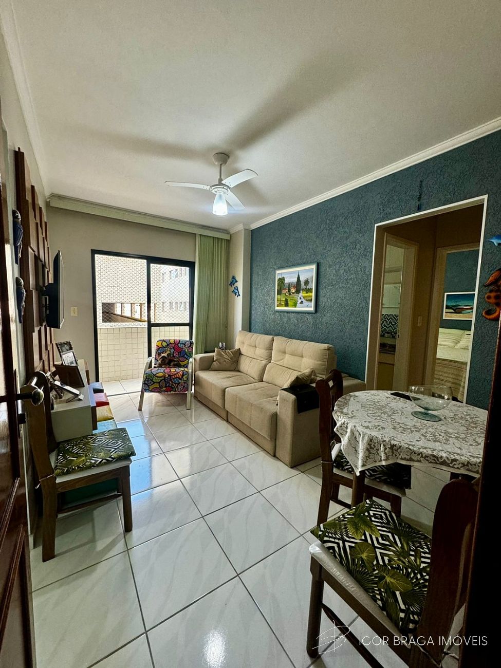 BELÍSSIMO APARTAMENTO, AMPLO E LAZER COMPLETO