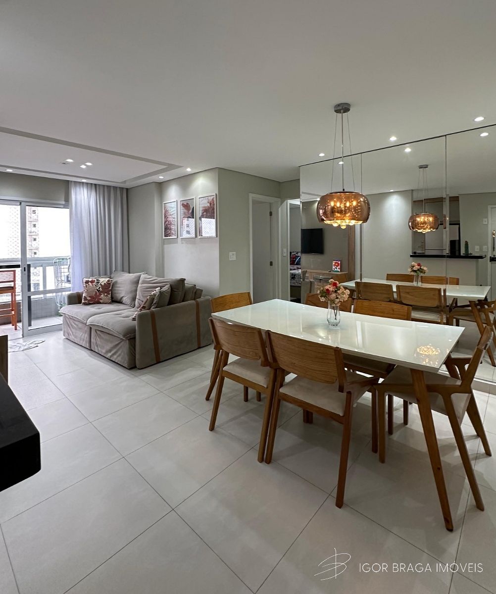 BELÍSSIMO APARTAMENTO, AMPLO, FINO ACABAMENTO E LAZER COMPLETO