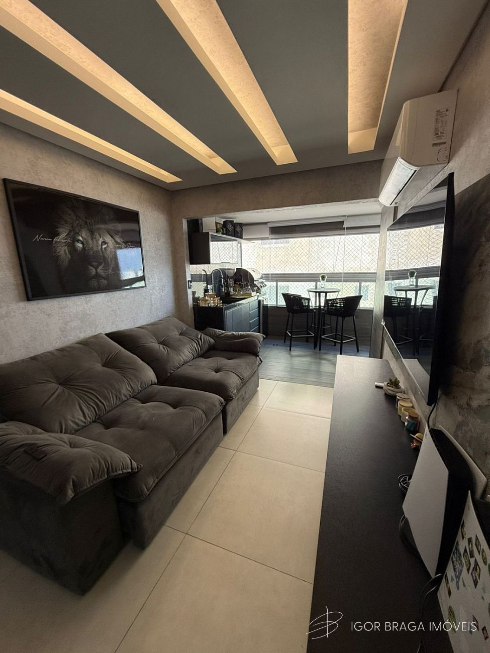 BELÍSSIMO APARTAMENTO, FINO ACABAMENTO E LAZER COMPLETO