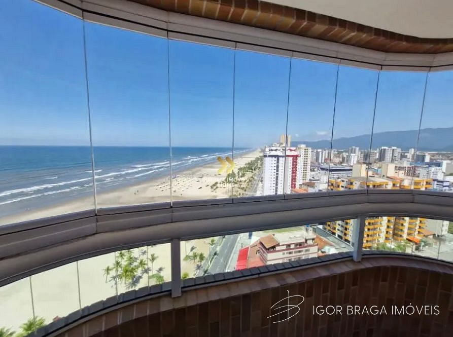 BELÍSSIMO APARTAMENTO, AMPLO E LAZER COMPLETO