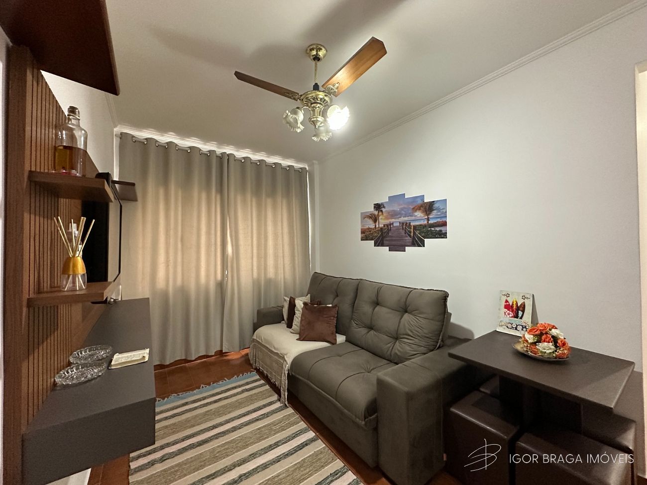 EXCELENTE APARTAMENTO, AMPLO E COM ÀREA DE LAZER